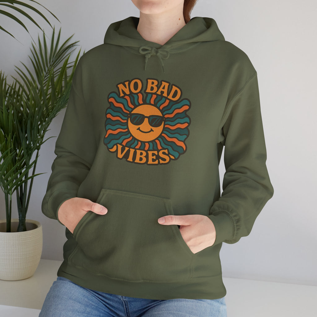 No Bad Vibes Hoodie – Unisex Pullover Sweatshirt, Cozy Positive Energy Hoodie, Retro Smiley Face, Chillwear Gift for Friends