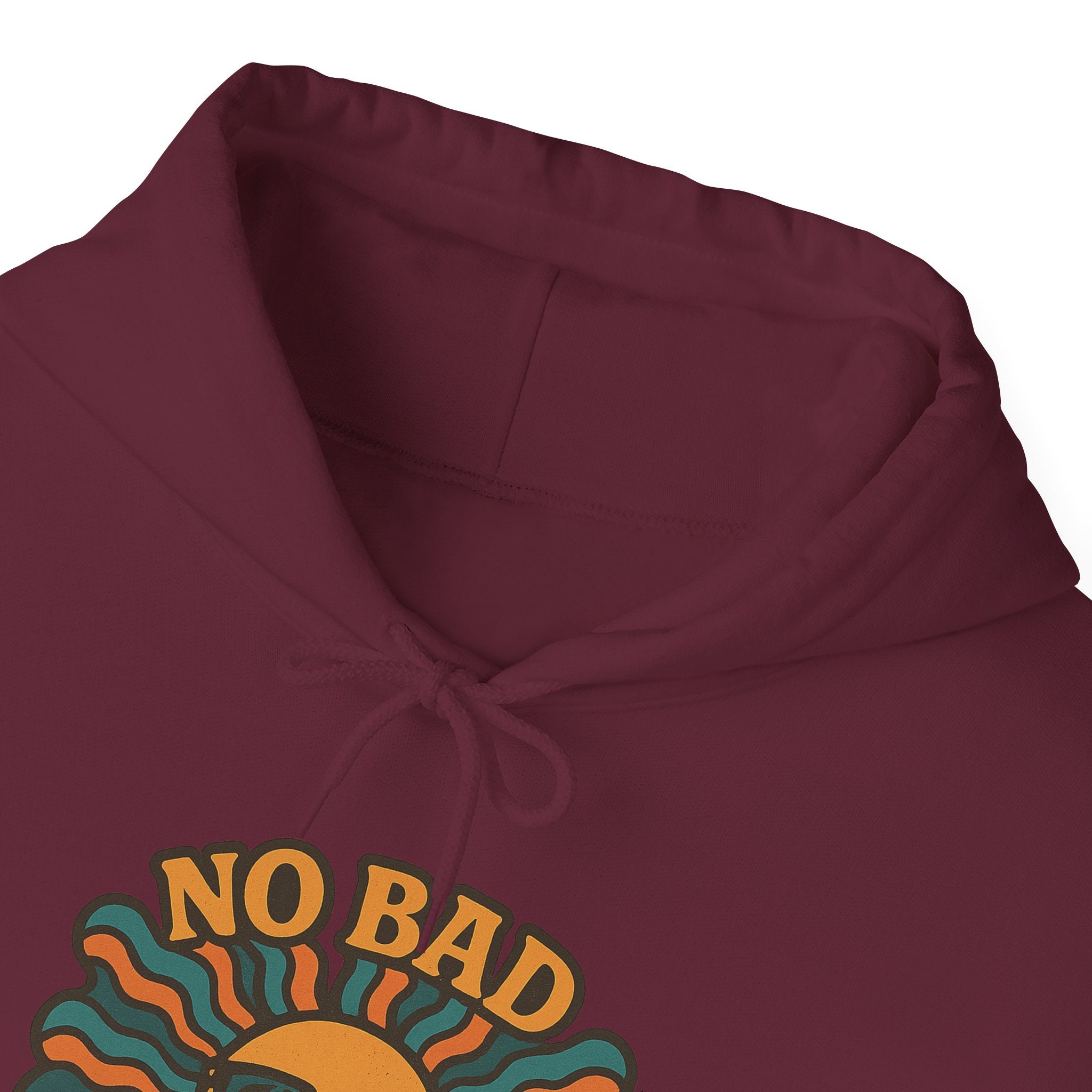 No Bad Vibes Hoodie – Unisex Pullover Sweatshirt, Cozy Positive Energy Hoodie, Retro Smiley Face, Chillwear Gift for Friends