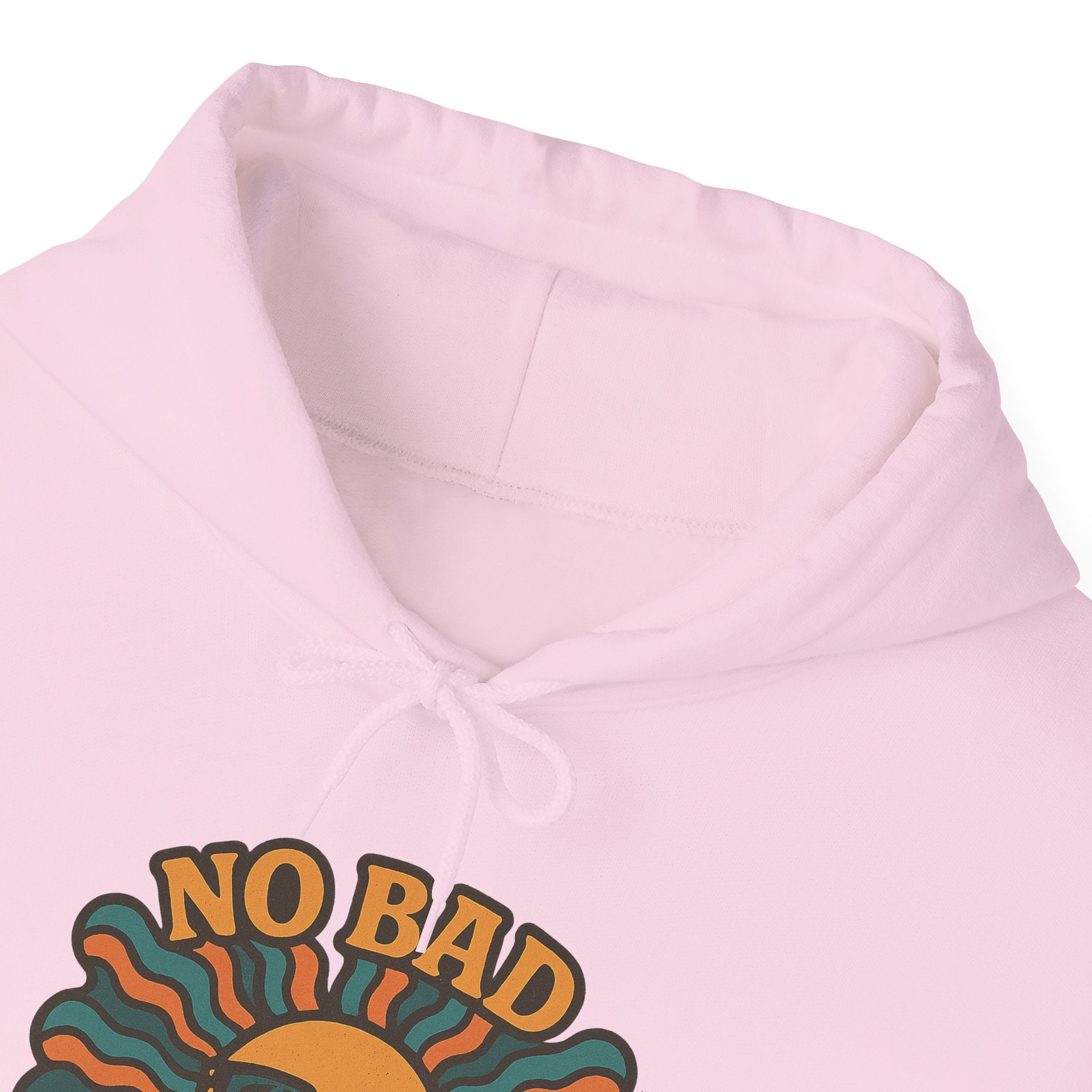 No Bad Vibes Hoodie – Unisex Pullover Sweatshirt, Cozy Positive Energy Hoodie, Retro Smiley Face, Chillwear Gift for Friends