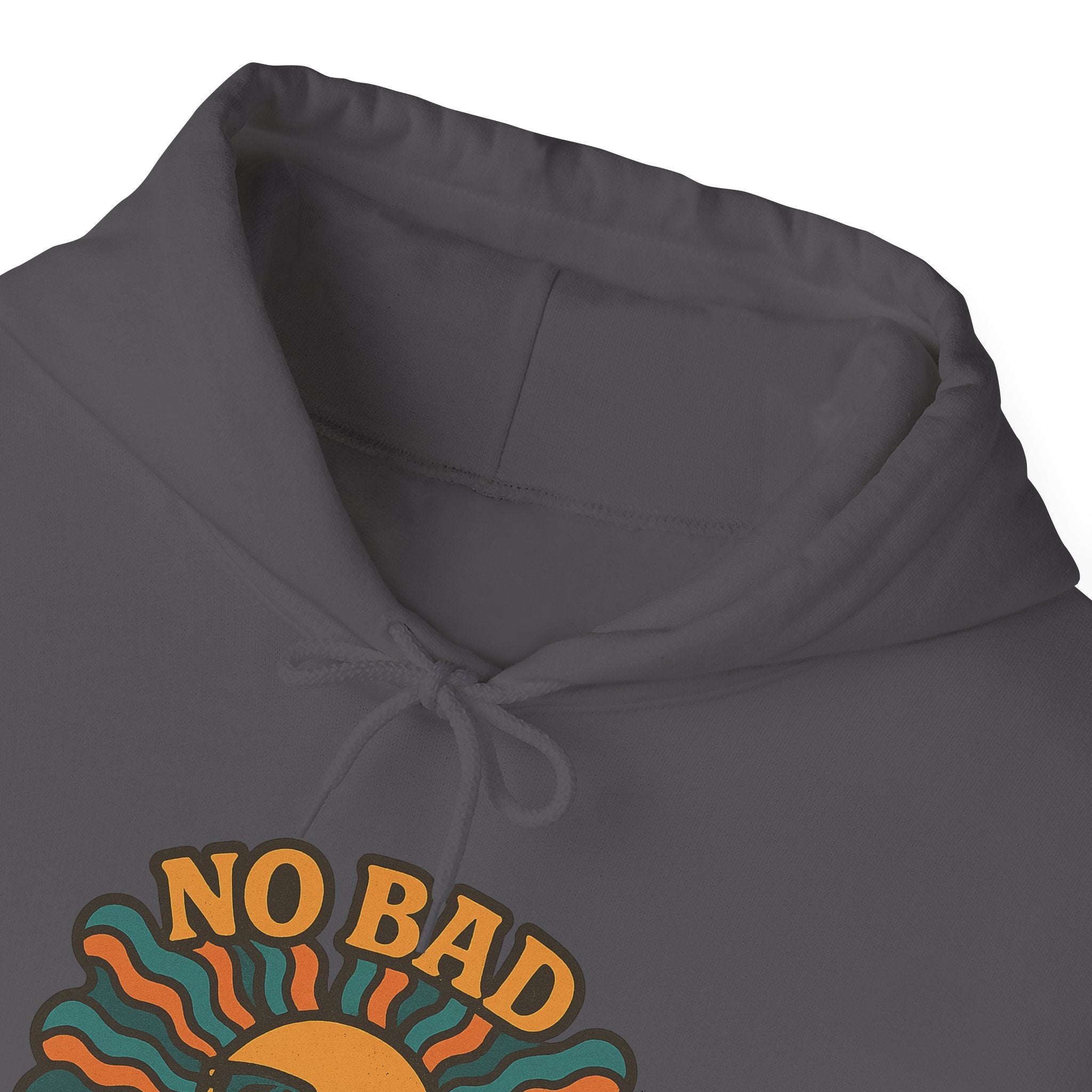 No Bad Vibes Hoodie – Unisex Pullover Sweatshirt, Cozy Positive Energy Hoodie, Retro Smiley Face, Chillwear Gift for Friends