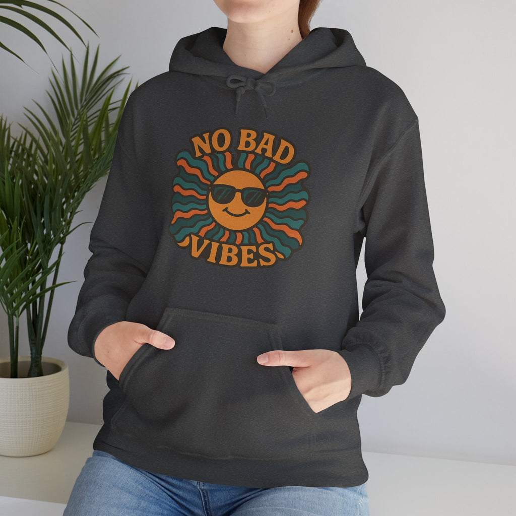 No Bad Vibes Hoodie – Unisex Pullover Sweatshirt, Cozy Positive Energy Hoodie, Retro Smiley Face, Chillwear Gift for Friends
